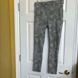 SPANX Gray Camo Ponte Skinny Pants